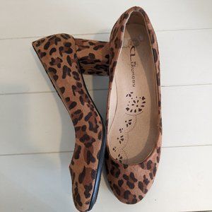 CL by Laundry Leopard Print Heels Size 8